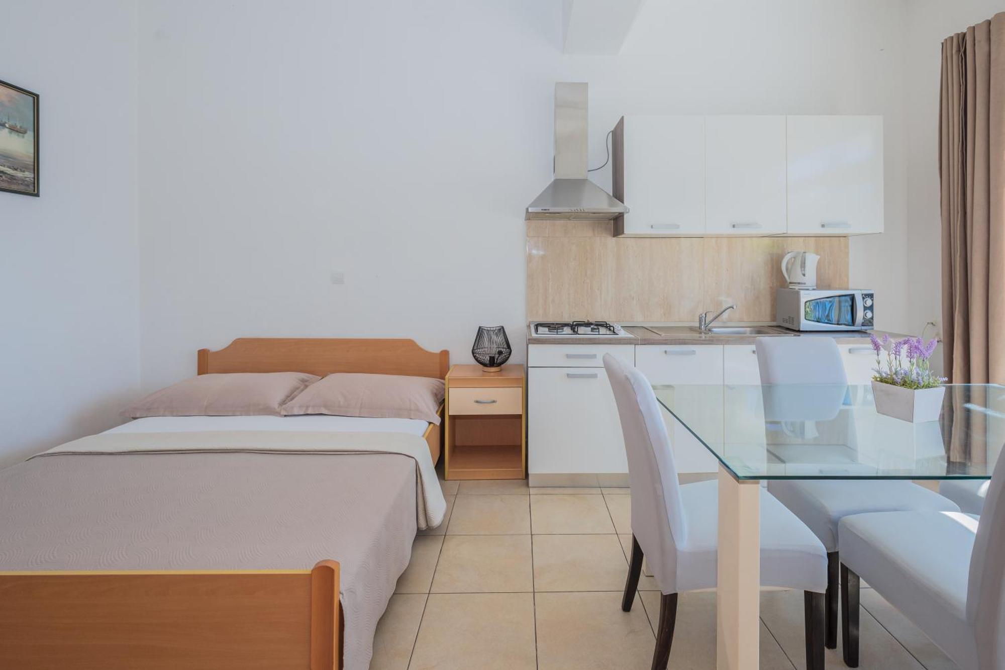 Apartments Gudelj 포드고라 외부 사진