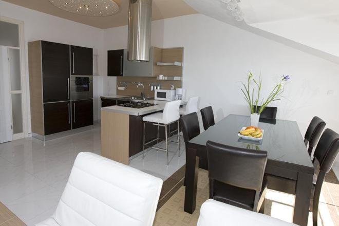 Apartments Gudelj 포드고라 외부 사진